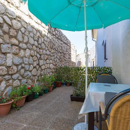 Gisela, Πανσιόν Mali Lošinj